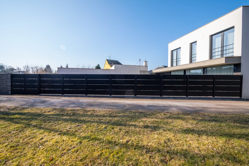Využití hliníkových voštinových panelů v architektuře