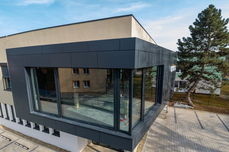 Využití hliníkových voštinových panelů v stavebnictví